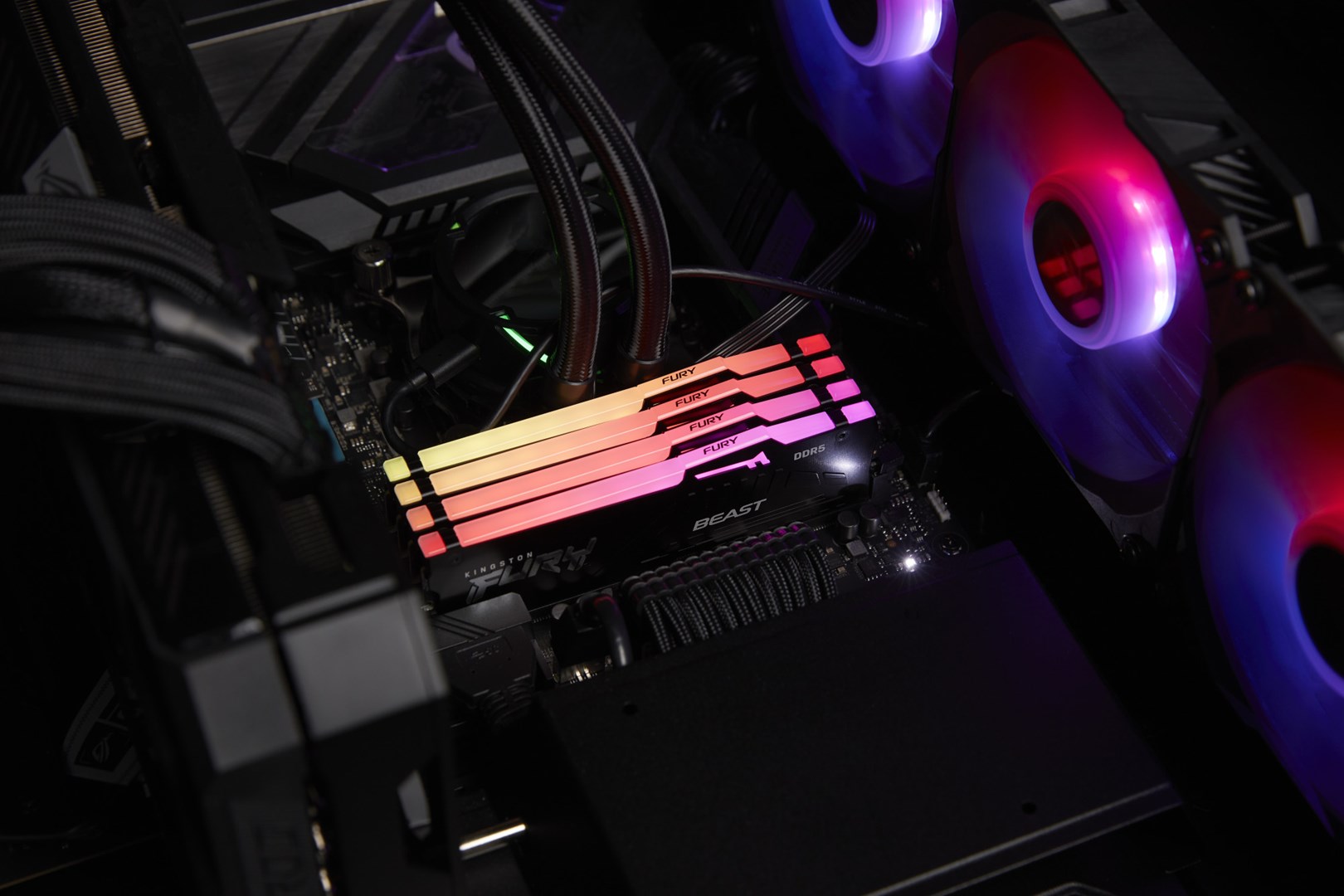 KINGSTON DDR5 32GB 5600MHz CL40 KITx2 FURY Beast RGB - obrazek 2