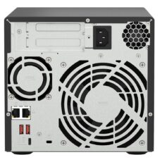 Zestaw Qnap TS-473A-SW5T (TS-473A-8G + switch QSW-1105-5T 5x2.5GbE), Tower, 3.5" SATA, AMD Ryzen V1500B 4C/8T, 8GB DDR4 (Max. 64GB), 2 x 2.5GbE, optional 10GbE, Single PSU, 250W