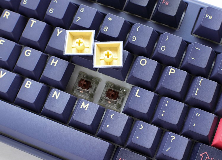 Ducky One 3 klawiatura Gaming USB Niebieski - obrazek 2
