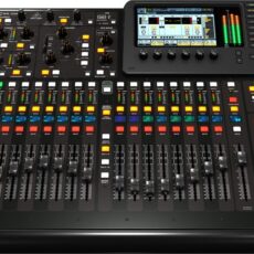 Behringer X32 Compact 40 kan. 10 - 22000 Hz Czarny