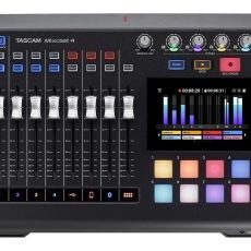 Tascam Mixcast 4 - Mikser do nagrywania podcastów